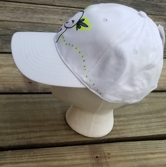 Original Art White Hat Handmade Artwear - Picture 3 of 3